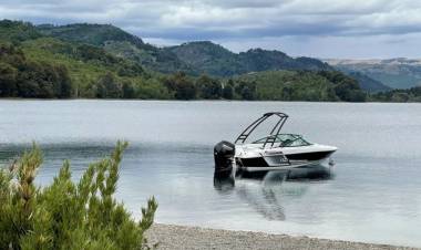 Habilitan nuevos paseos lacustres en el lago Moquehue