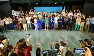 Figueroa entregó aportes a 38 clubes por más de 1.700 millones de pesos