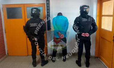 Demorado con un arma de fuego en su poder 