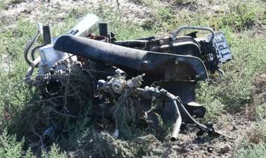 Choque frontal entre un auto y una moto camino a Las Grutas: un muerto