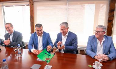 Acuerdos Históricos Con El Gobierno Provincial En Materia De Energía Y El Nuevo Sum De La Epet N°1