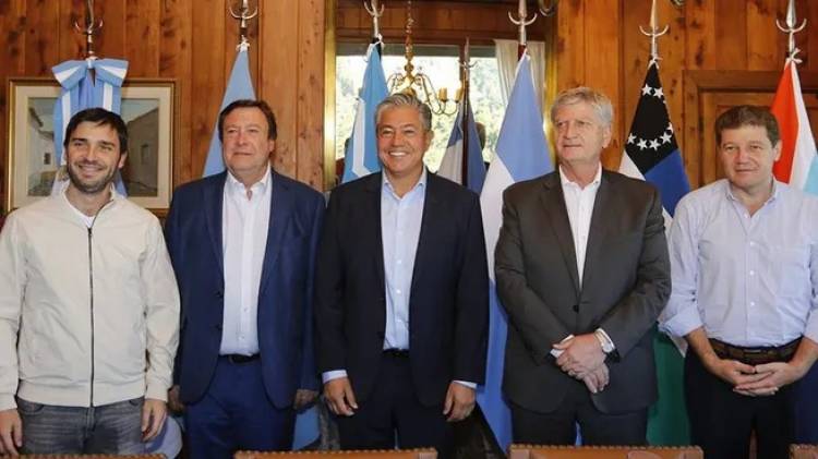 Ultimátum de gobernadores patagónicos a Javier Milei: sin recursos no hay petróleo ni gas