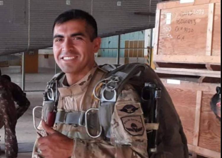 Tragedia en Córdoba: murió un militar por una falla en su paracaídas
