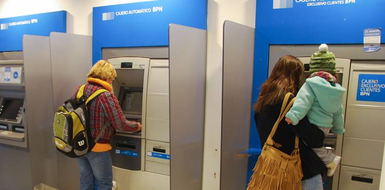 Este viernes, la Provincia paga los haberes