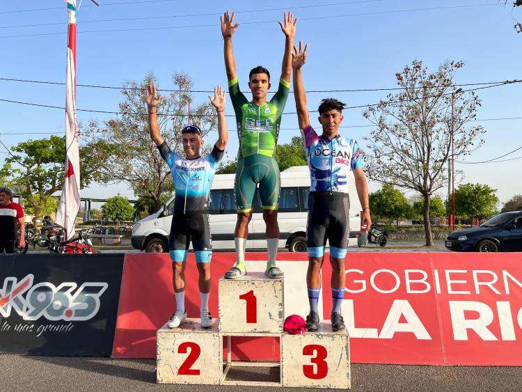 Resumen de la primera etapa del Tour Riojano 2024 ganada por el campeón panamericano Hugo Ruiz de Peru