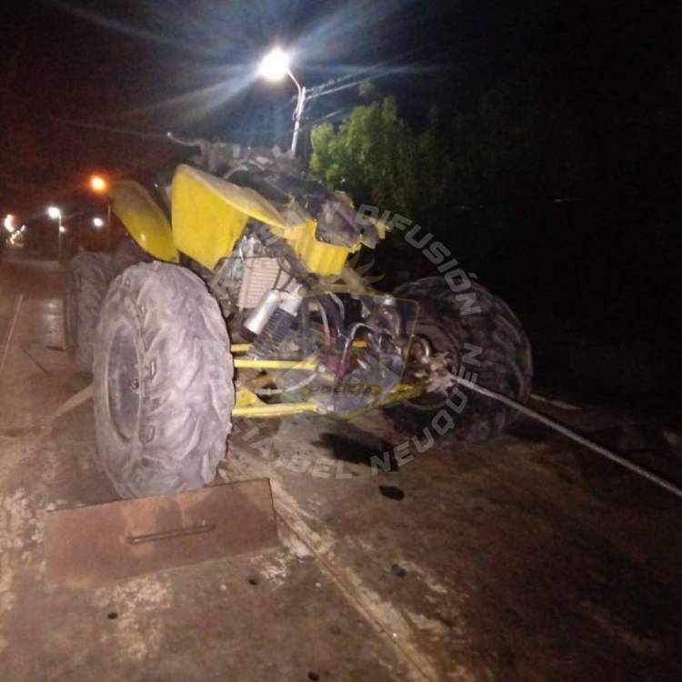 Un joven murió tras chocar en cuatriciclo contra un contenedor en Cutral Co