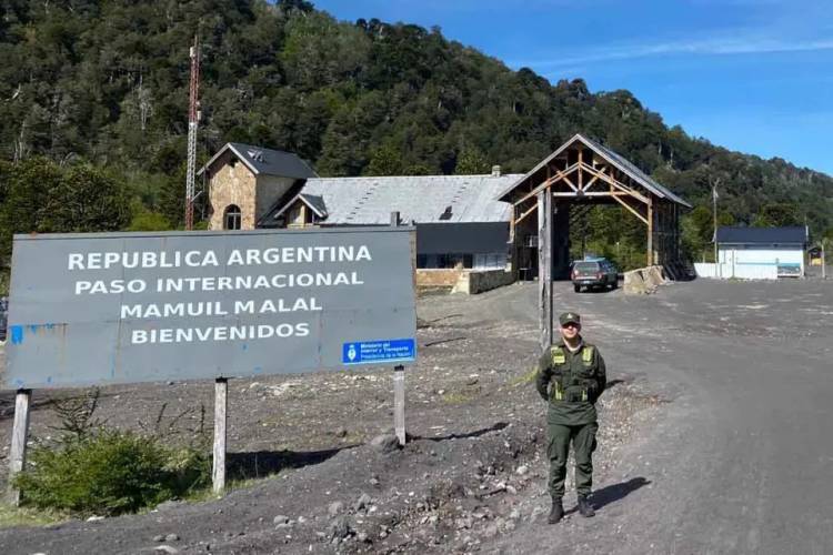 Habilitan el Paso Internacional Mamuil Malal: mas de 76 horas de estar cerrado, se logró subsanar el inconveniente técnico