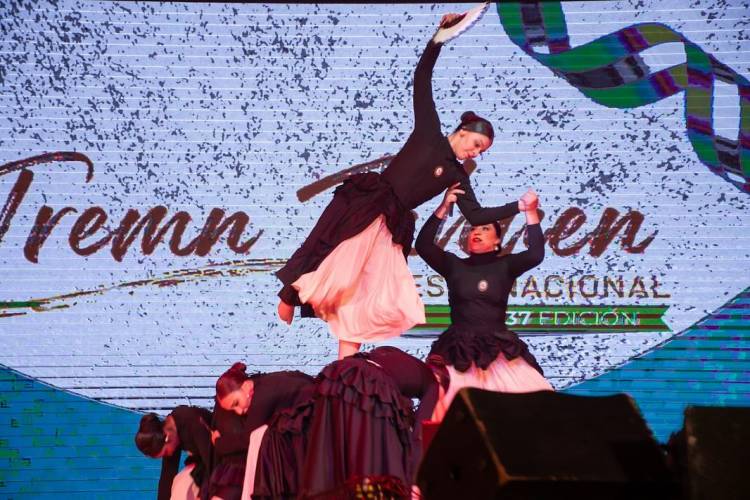 Primera noche del Tremn Tahuen