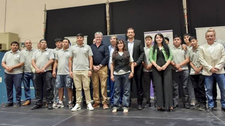 Más de 80 personas consiguieron trabajo en Plaza Huincul