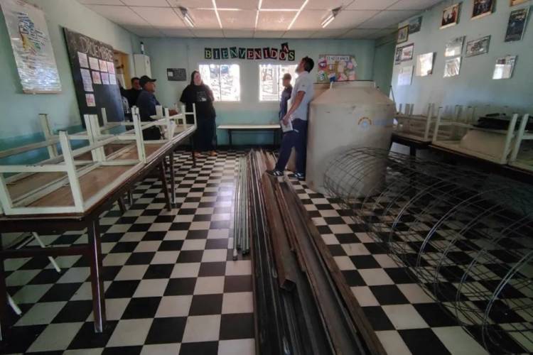 Continúan las obras y mejoras en las escuelas de toda la provincia