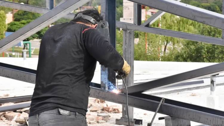 Continúa el relevamiento de obras escolares