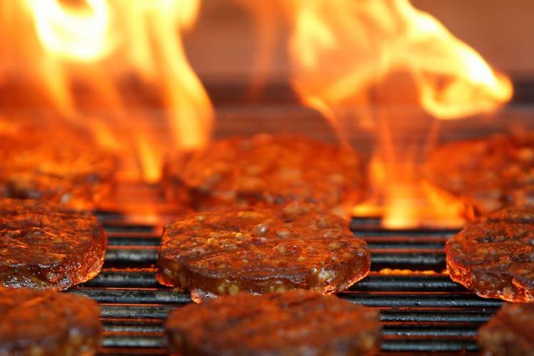 El frigorífico del inventor de las hamburguesas Paty despidió a casi 200 trabajadores