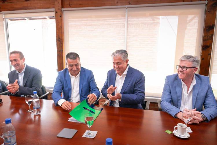 Acuerdos Históricos Con El Gobierno Provincial En Materia De Energía Y El Nuevo Sum De La Epet N°1