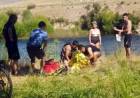 Rescatan a un joven de las aguas del Río Chimehuín