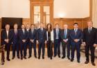 La Casa Rosada negocia con los gobernadores para incorporar colectoras para suspender las PASO