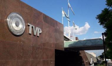 Apagan la web y las redes sociales de la TV pública y Radio Nacional: cuándo y a qué hora