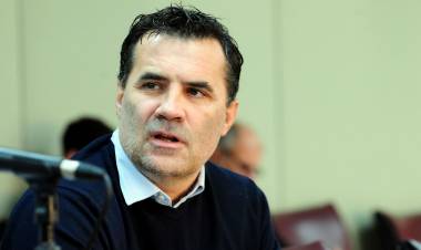 Darío Martínez solicitó informe urgente a la ministra de Educación Soledad Martínez