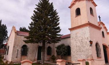 Comenzaron las obras de restauración en la Parroquia Santa Teresita del Niño Jesús de Plaza Huincul