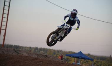 Moyano fue imbatible y se coronó campeón de la 29° edición del nocturno de Supercross