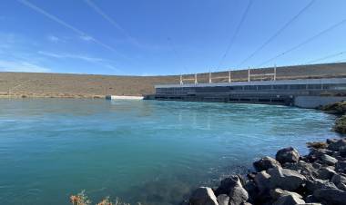 Los gobernadores de Río Negro y Neuquén reclaman cambios en las licitaciones