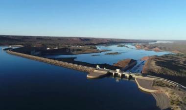 El Gobierno concretó la privatización de las represas hidroeléctricas del Comahue