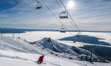 Esquiar en Bariloche ya cuesta más que en Andorra: cuánto vale el pase diario en el Cerro Catedral