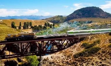 Tren Patagónico a Bariloche: cuánto cuesta viajar en camarote y llevar el auto en el furgón