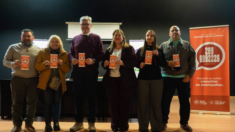 Plaza Huincul presentó la Línea Municipal de Atención Primaria y Prevención del Suicidio