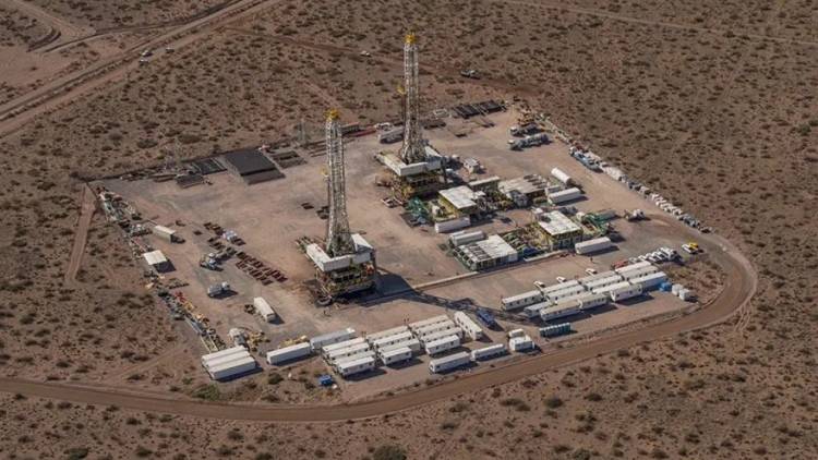 Qué dijo YPF sobre la explosión en Rincón del Mangrullo: un trabajador murió y otro fue trasladado en helicóptero