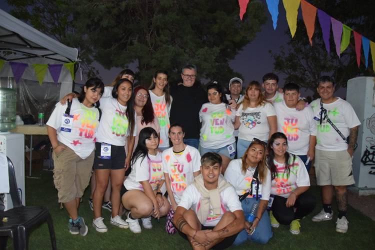 Plaza Huincul celebro el Carnaval 2024 en Parque Rivadulla! 