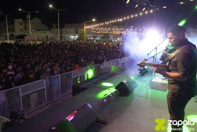 La magia de carnaval se vive a pleno en Zapala
