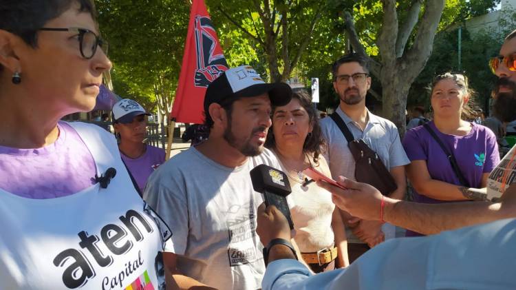 Blanco: “Si el Gobierno hizo la mejor oferta salarial a Aten, que sus ministros cobren como una maestra”