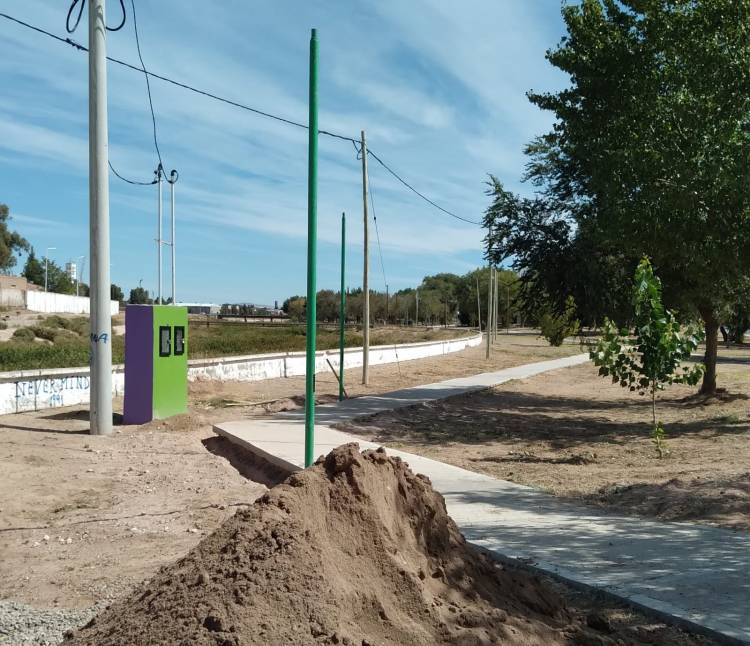 El Concejal Fernando Doroschenco agradece al Intendente de la Ciudad de Plaza Huincul, Sr. Claudio Larraza