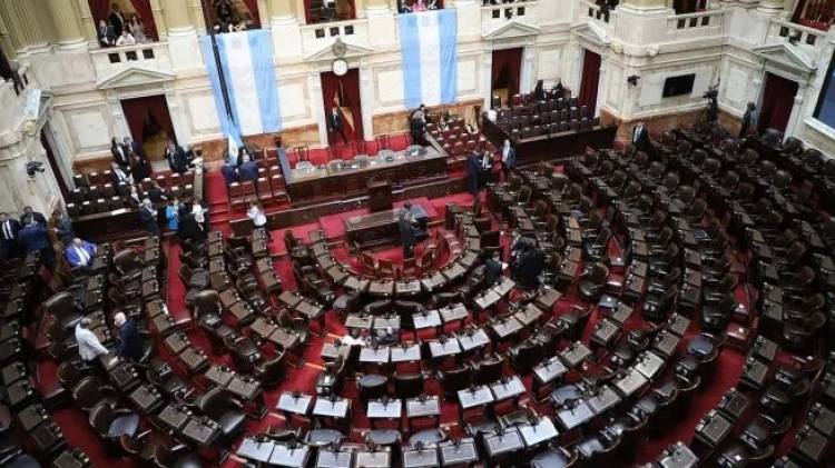 Ley bases: provincias dan por aprobado el proyecto y ya delinean el día después