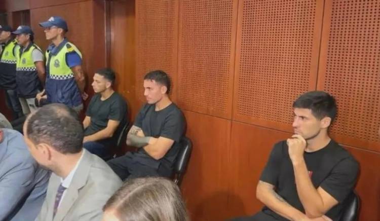 Vélez le rescindió el contrato a Osorio, Florentín y Cufré tras el escándalo de abuso sexual