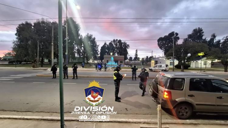 PLAZA HUINCUL: Operativo alto impacto