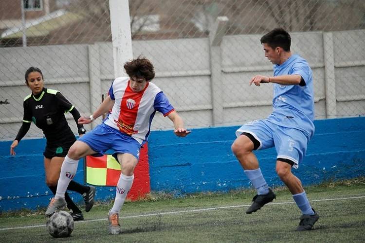 Se puso en marcha el Súper 6 Patagónico que entrega un boleto al torneo Regional Federal Amateur 2024-25