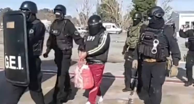 Trasladaron A Ezeiza A Dos Presos Alojados En Neuquén Y Río Negro