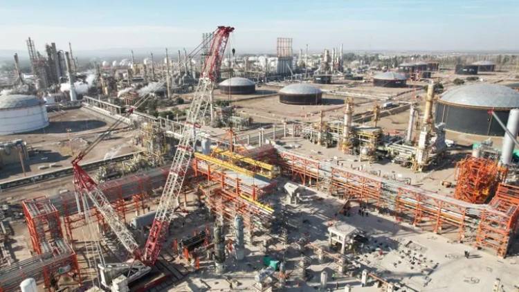 YPF moderniza la refinería de Luján de Cuyo para producir combustibles con menos azufre