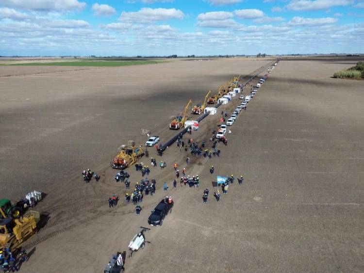 Desde septiembre, Vaca Muerta podrá abastecer de gas a siete provincias del norte argentino