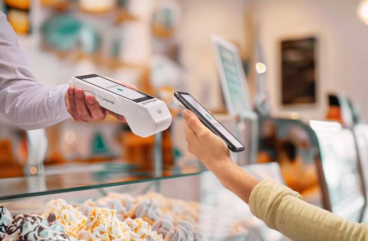 Hoy entra en completa vigencia la norma sobre los pagos con tarjetas sin contacto