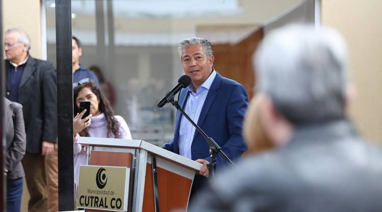 Quedo inaugurado hoy 32 viviendas destinadas a adultos mayores de la ciudad de Cutral Co