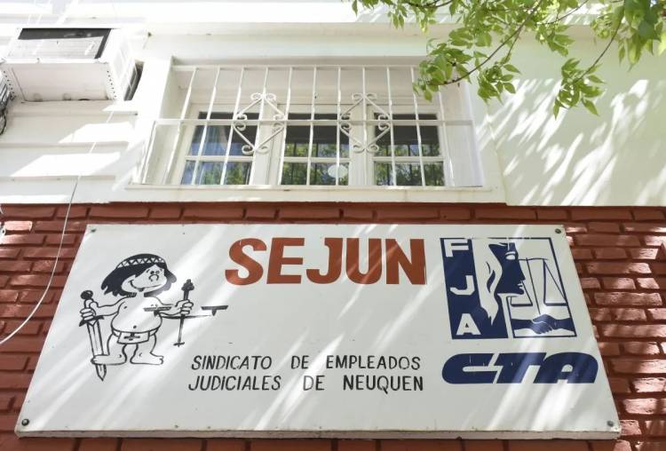 Funcionarios judiciales de Neuquén cobran sueldos 13 millones de pesos