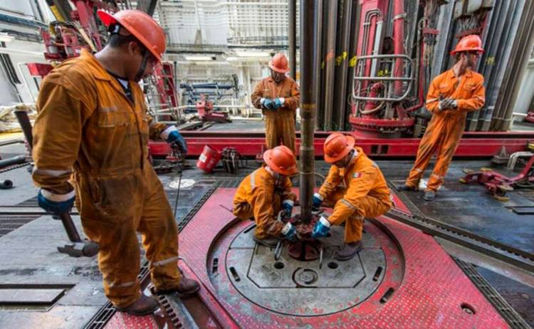 Comenzó el paro de Petroleros convocado por el sindicato