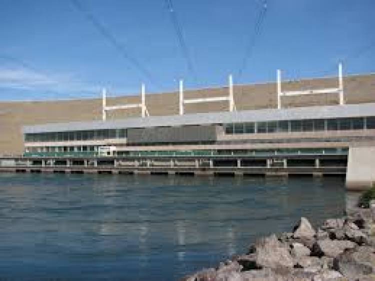 Una senadora puja para que Río Negro y Neuquén se queden con el 51porciento las acciones de las represas del Comahue