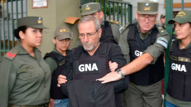 6 años de prisión. Ricardo Jaime se entregó para cumplir condena por la tragedia de Once