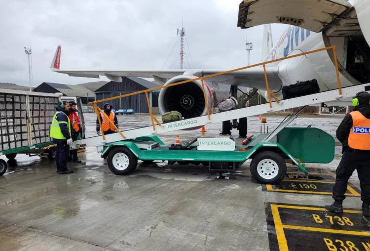 El Gobierno anunció la "desregulación" del servicio de rampas en los aeropuertos