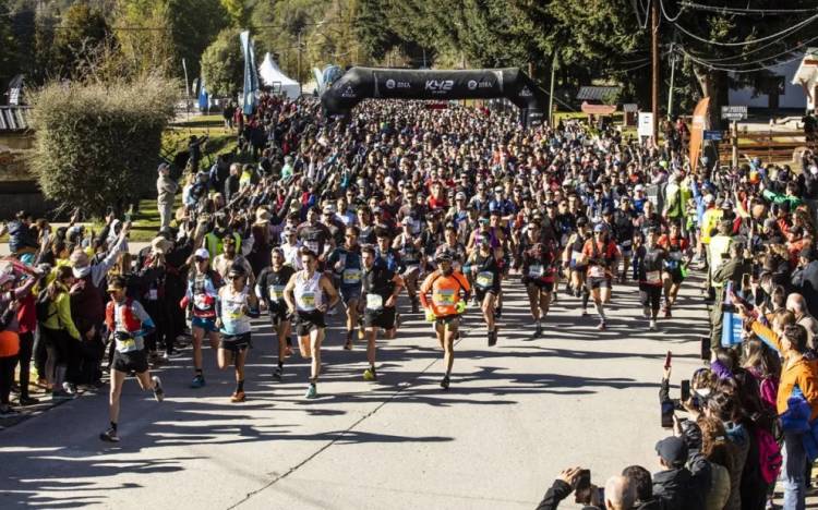 Más de 2000 corredores participan del K42 de Villa La Angostura