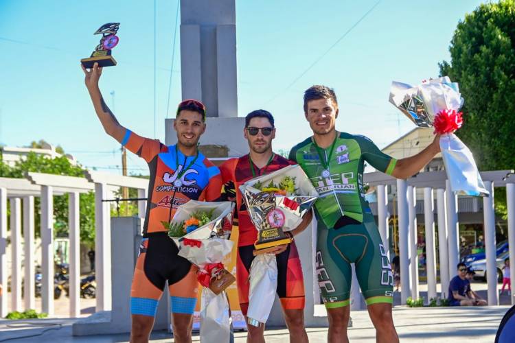Quinta etapa Vuelta Ciclística al Valle Leonel Rodríguez se llevo la etapa  