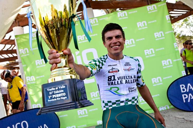 Cobarrubia es el nuevo campeón de la Vuelta al Valle